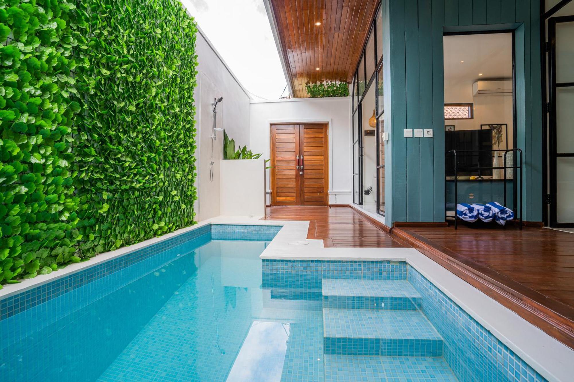 Villa New! Sony 2 - 3br Next To Legian *