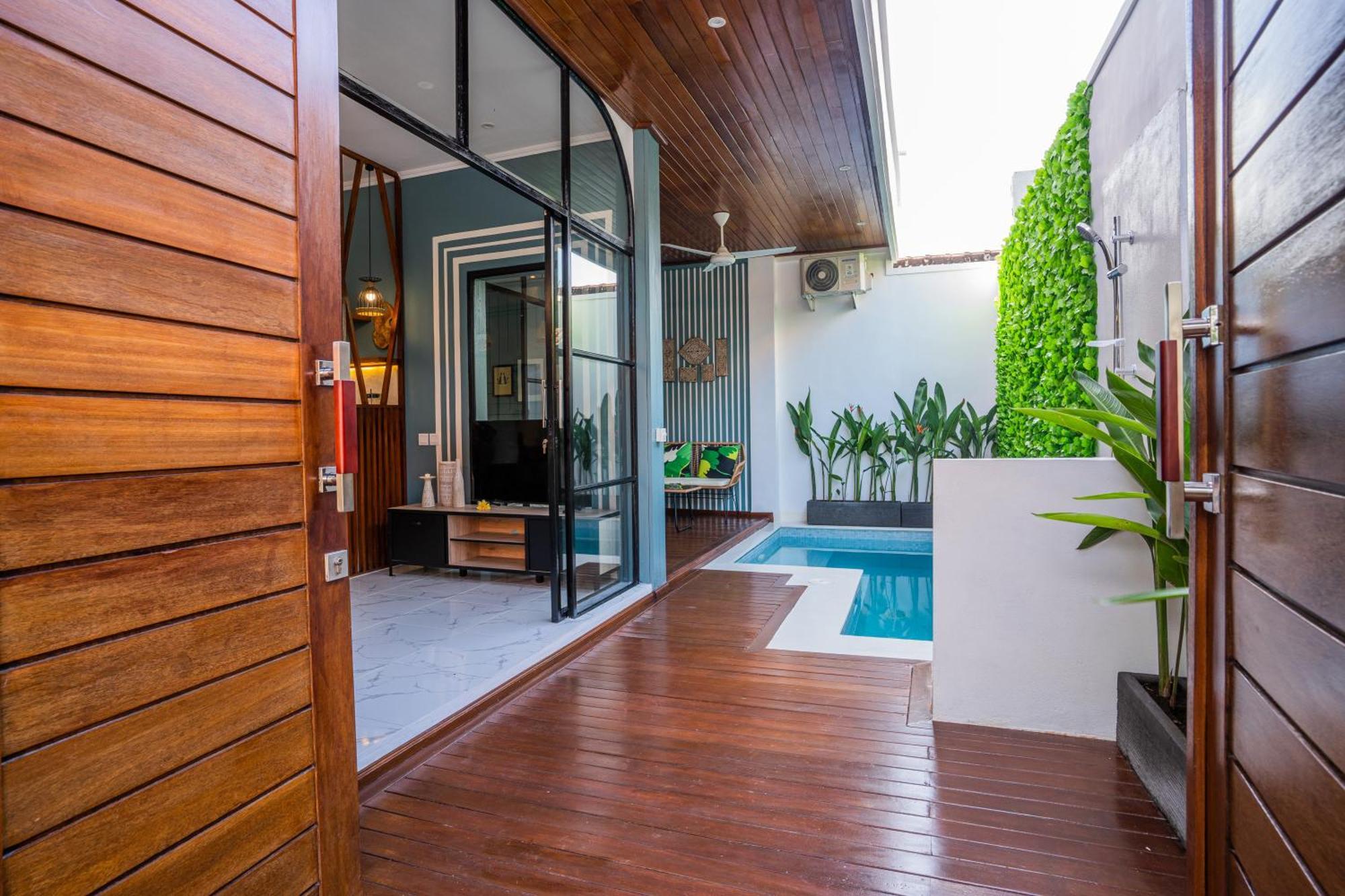 Villa New! Sony 2 - 3br Next To Legian Seminyak (Bali)