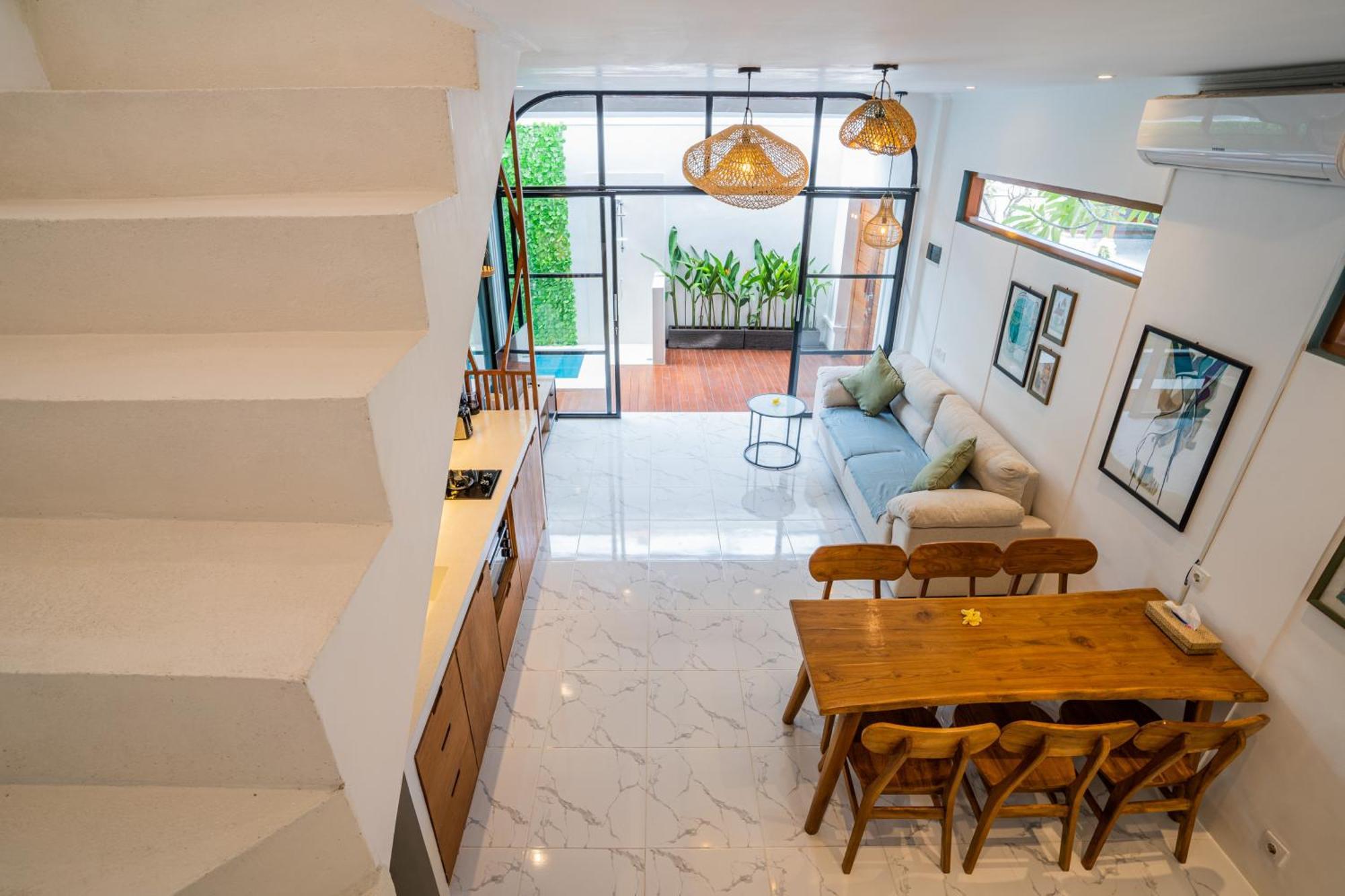 New! Sony 2 - 3br Next To Legian Villa *