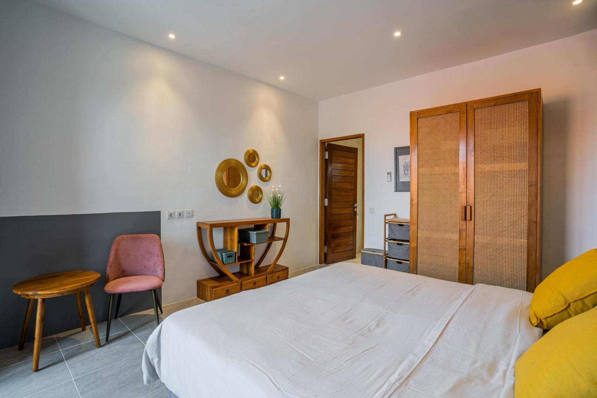 New! Sony 2 - 3br Next To Legian *