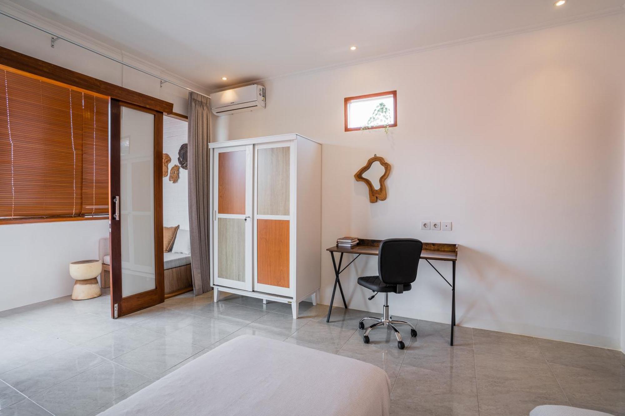 New! Sony 2 - 3br Next To Legian Villa