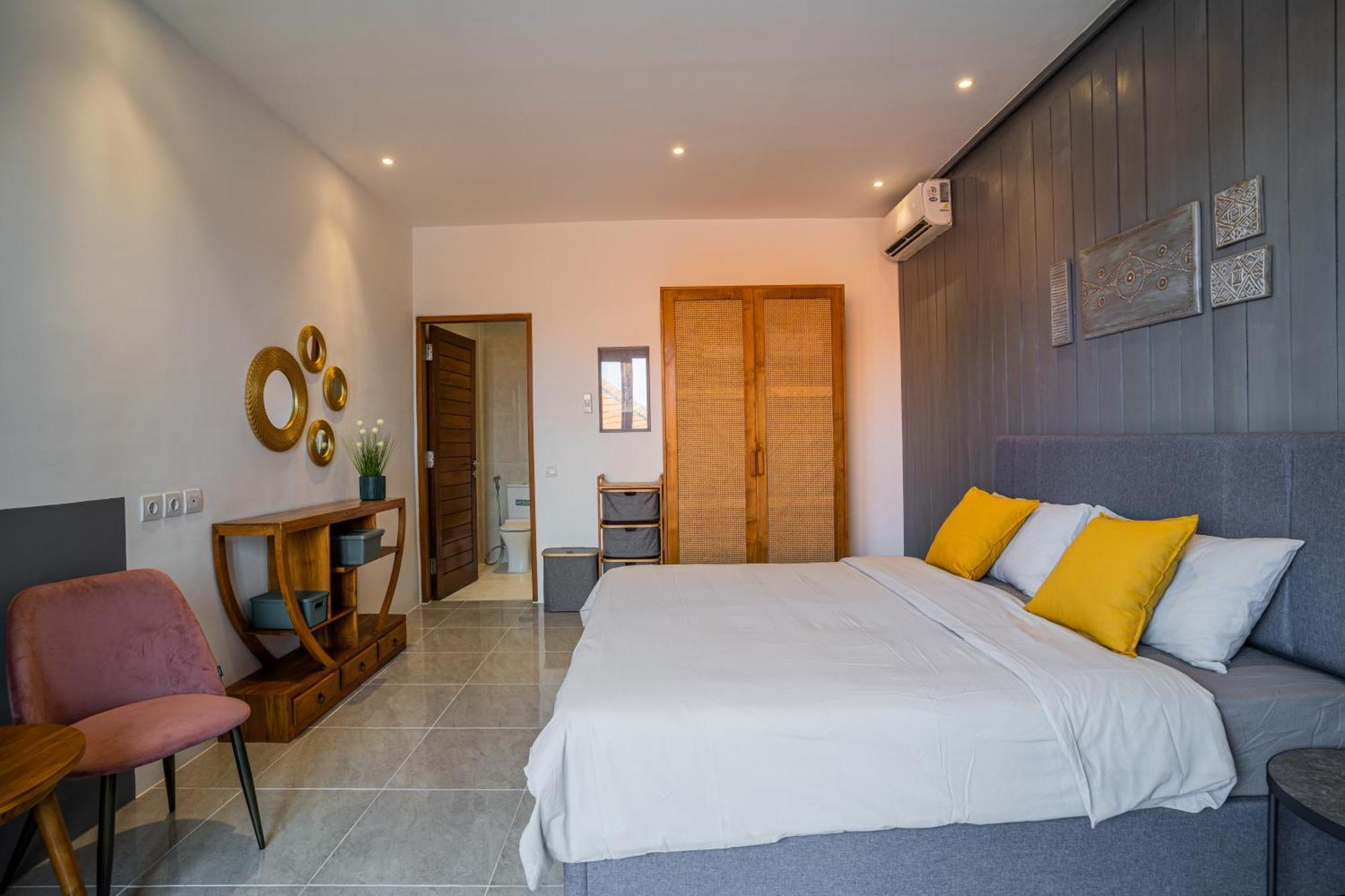 Villa New! Sony 2 - 3br Next To Legian