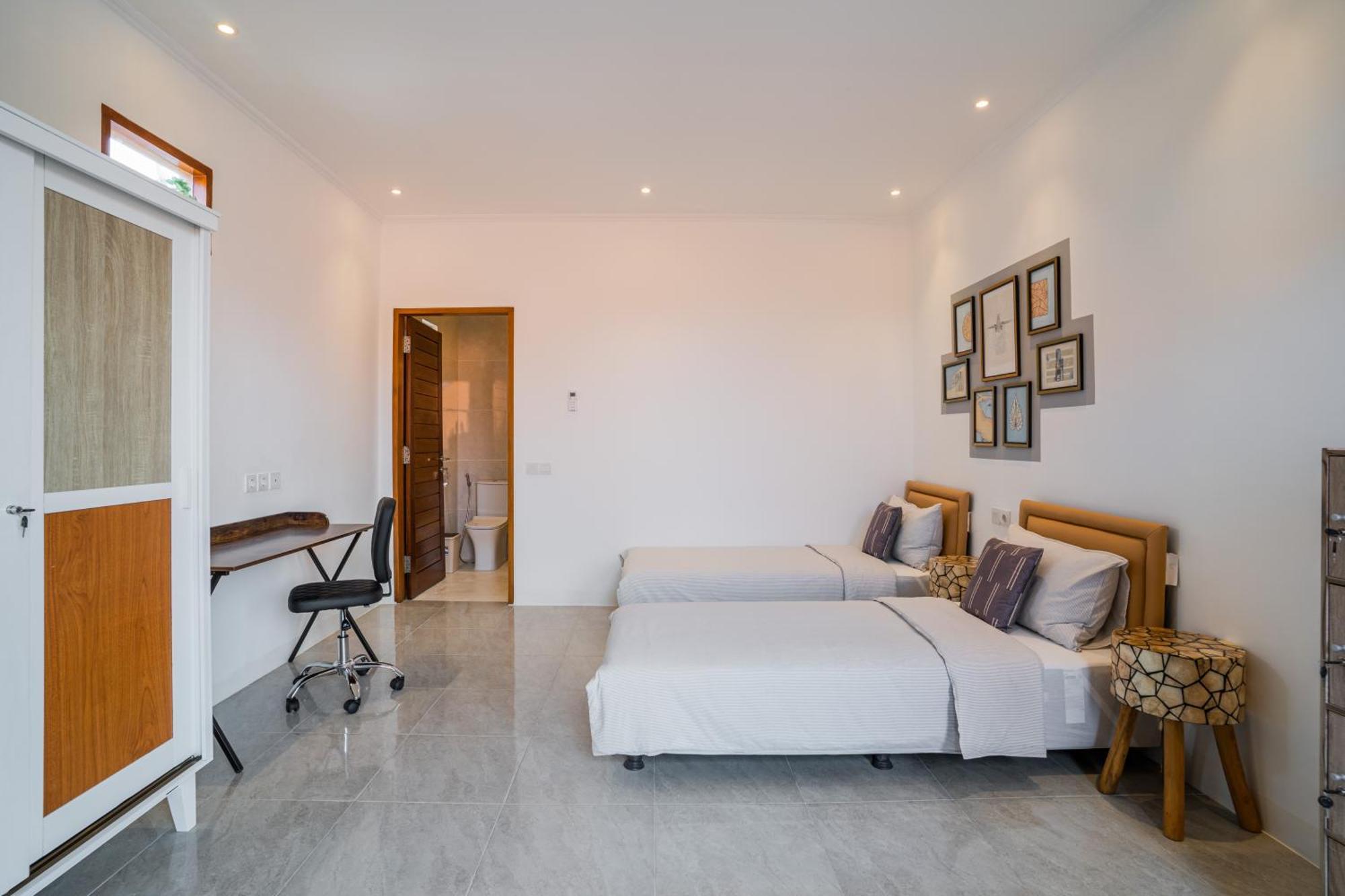 Villa New! Sony 2 - 3br Next To Legian *